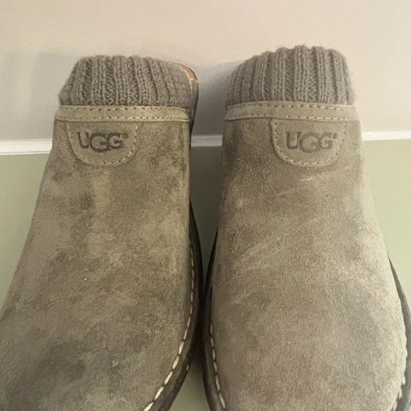 UGG Brand New Olive Green Suede Clogs with Knit Trim - Picture 3 of 9